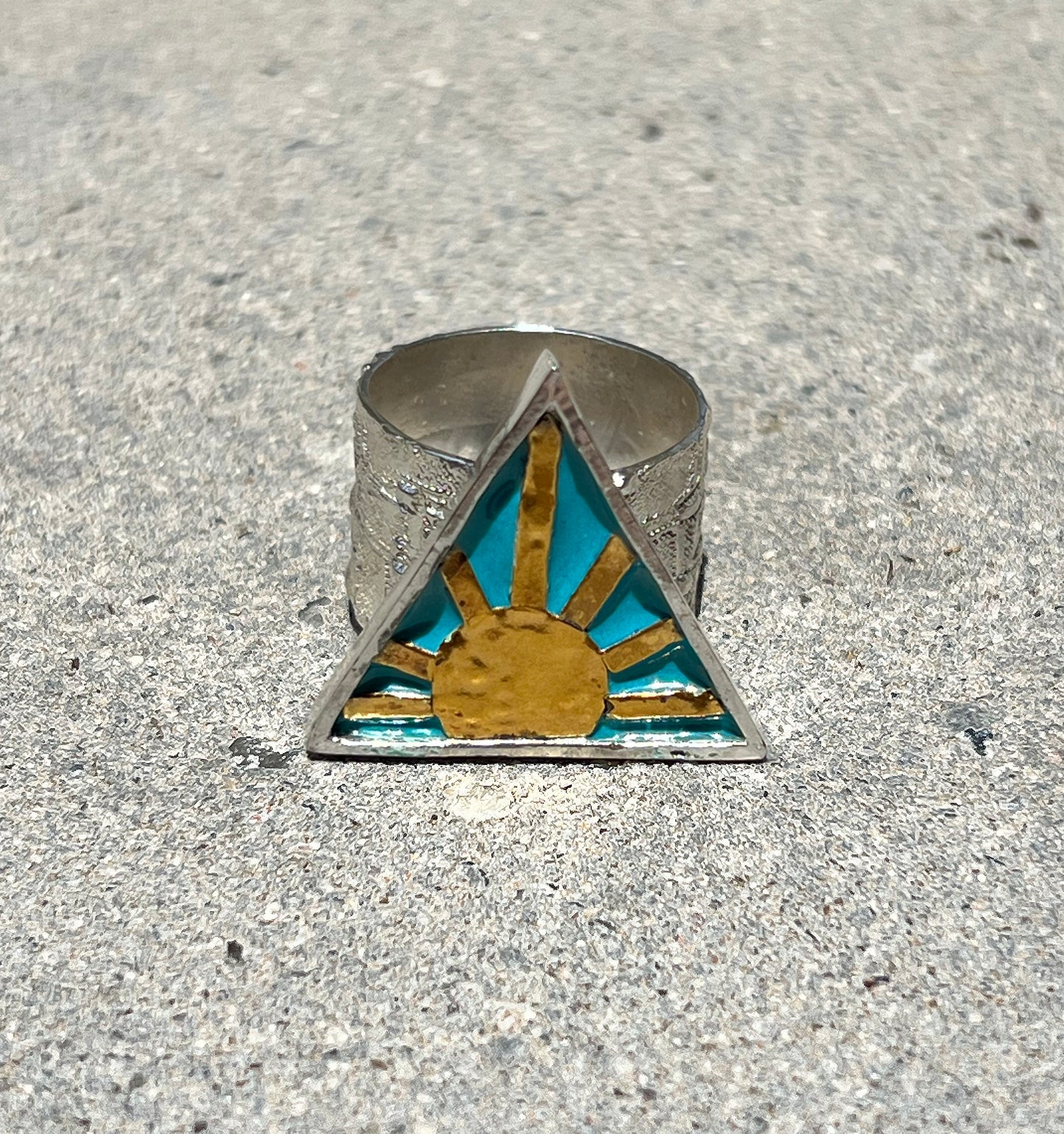 Triangle Sun Ring