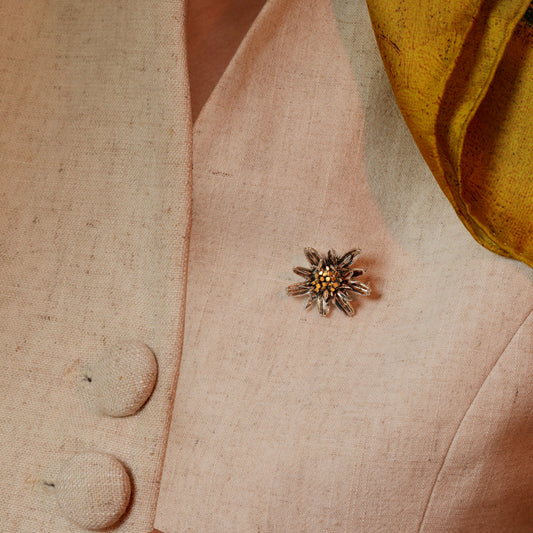 Arfaj Flower Brooch