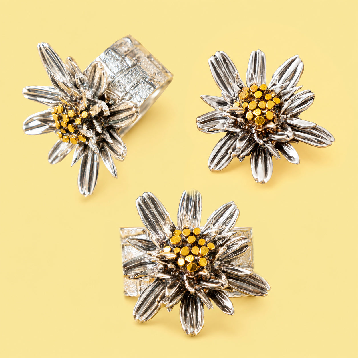 Arfaj Flower Ring