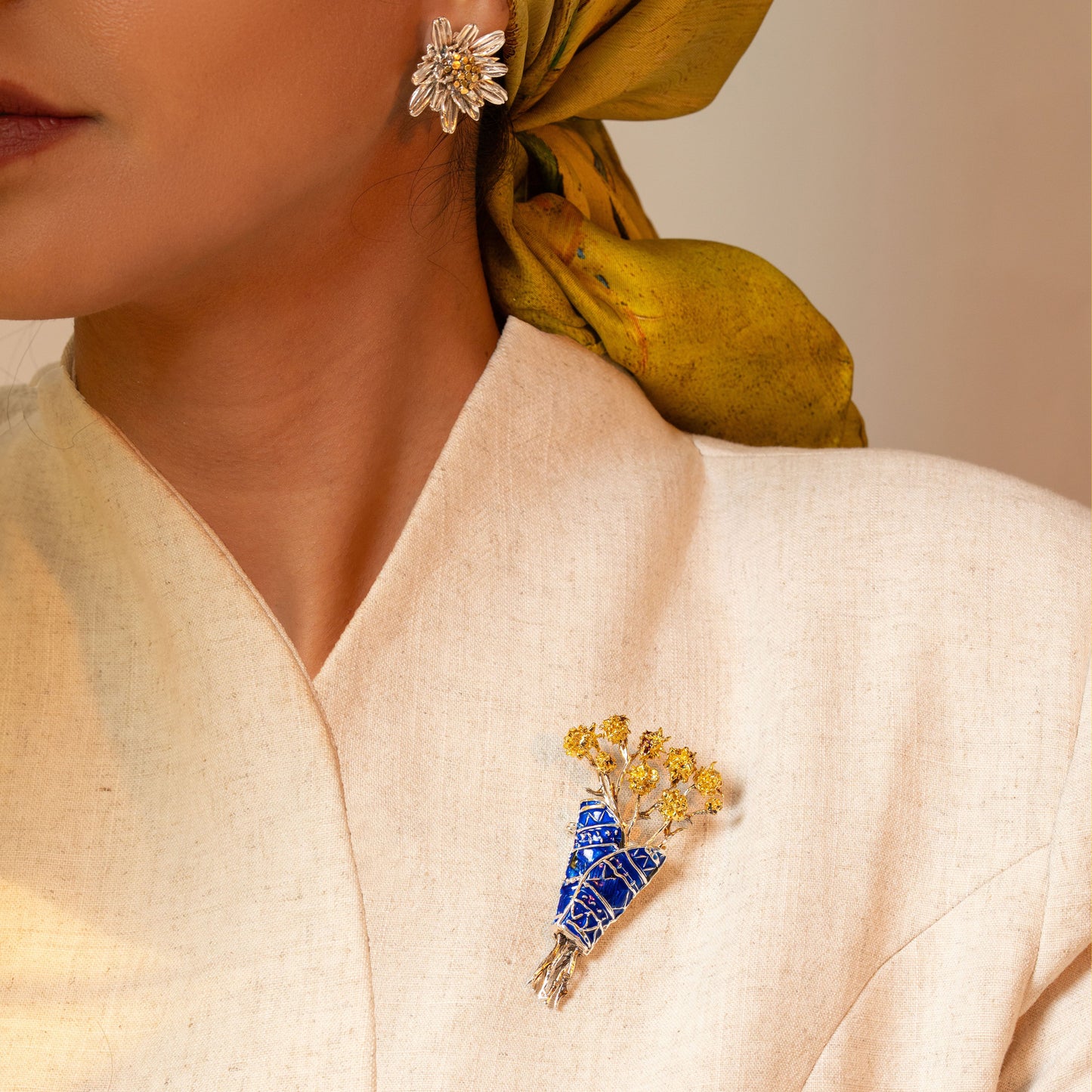 Arfaj Flower Bouquet Brooch